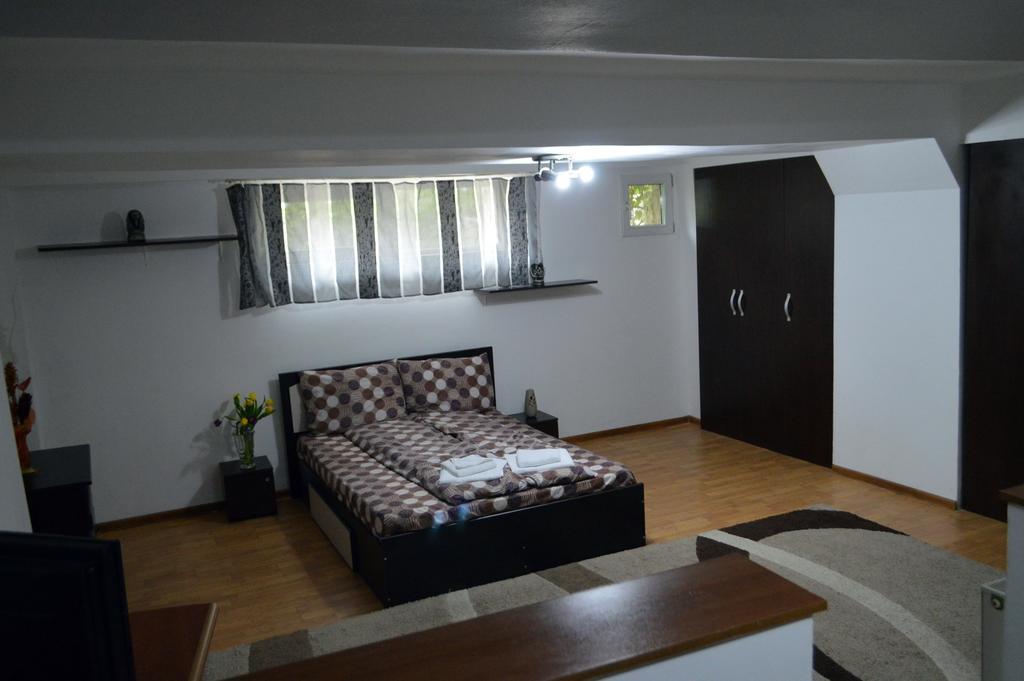 Csikos Apartment 클루지나포카 외부 사진