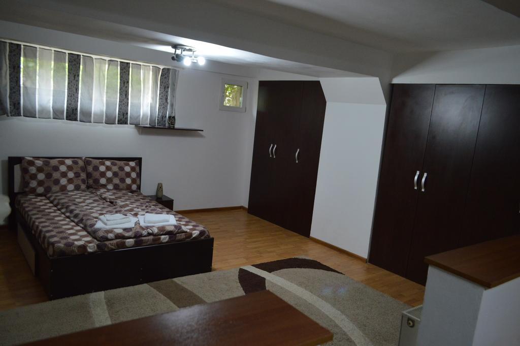 Csikos Apartment 클루지나포카 외부 사진