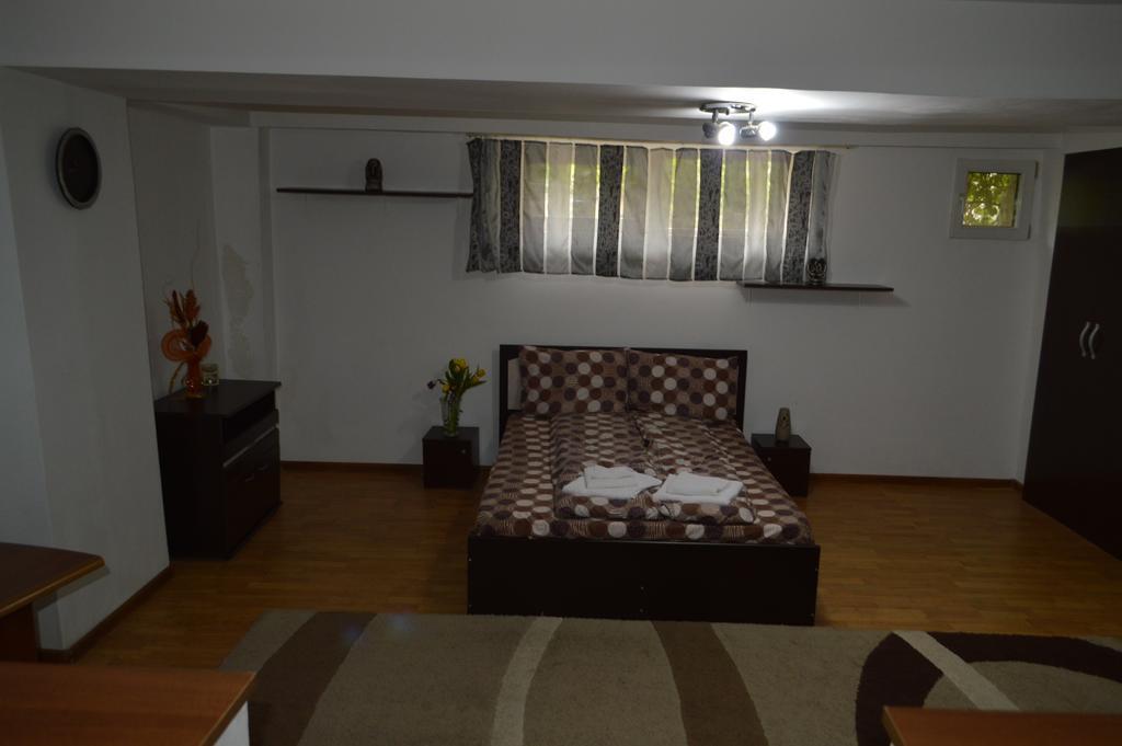 Csikos Apartment 클루지나포카 외부 사진
